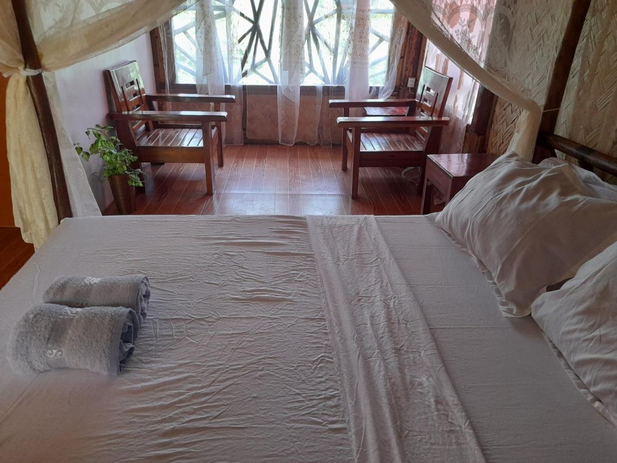 Erlittop Nature Lodge 엘니도 외부 사진
